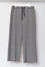 Load image into Gallery viewer, HORIZONTAL STRIPE WIDE FLARE PT/02 size
