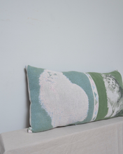 画像をギャラリービューアに読み込む, RUG CUSHION_GREEN CAT
