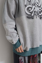 画像をギャラリービューアに読み込む, TWO-TONE HOODIE_GREEN/MIND GAME print/02 size
