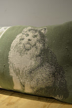 Load image into Gallery viewer, RUG CUSHION_GREEN CAT
