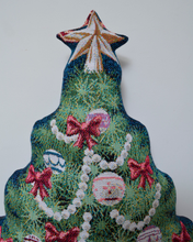 Load image into Gallery viewer, RUG CUSHION_Xmas TREE
