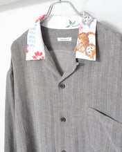 Load image into Gallery viewer, Tablecloth collar fringe shirt / linen herringbone_B
