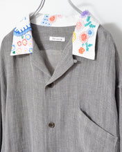 Load image into Gallery viewer, Tablecloth collar fringe shirt / linen herringbone_C
