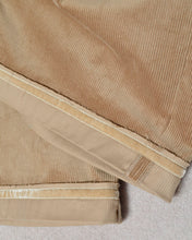 Load image into Gallery viewer, Deep tuck wide pants / corduroy / Brown
