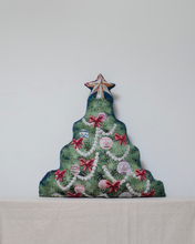 Load image into Gallery viewer, RUG CUSHION_Xmas TREE
