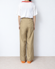 画像をギャラリービューアに読み込む, [27SS 予約アイテム] Tencel Wide Tuck Pants

