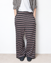 画像をギャラリービューアに読み込む, [27SS 予約アイテム] Multi Border Easy Pants
