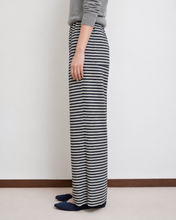 Load image into Gallery viewer, HORIZONTAL STRIPE WIDE FLARE PT/01 size
