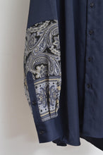 Load image into Gallery viewer, SILKY TWILL SHIRTS (PRINT) NAVY/02
