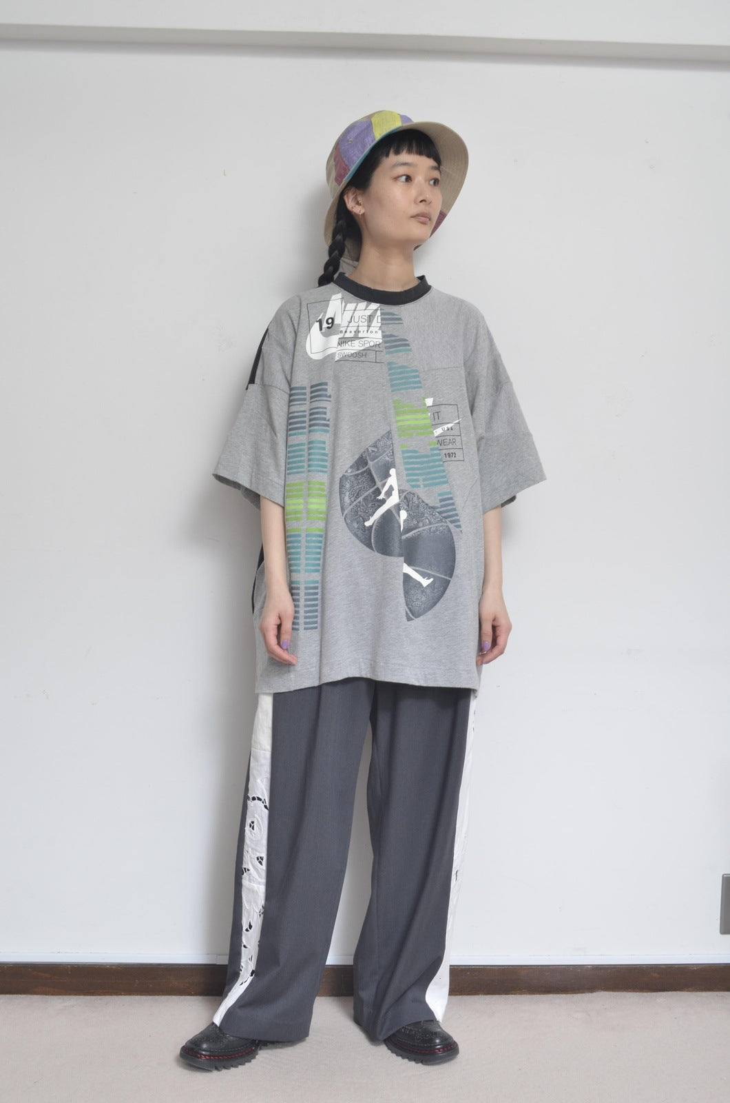 CUT AND CONNECTED T/GRY